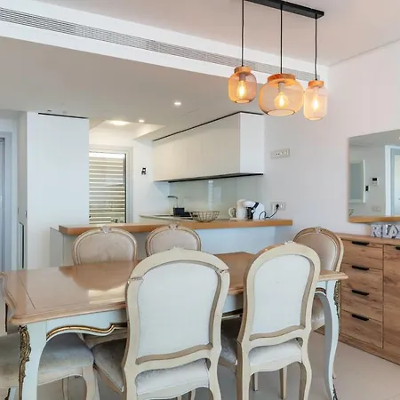 Med One Luxury Unit Higueron With Sea View *